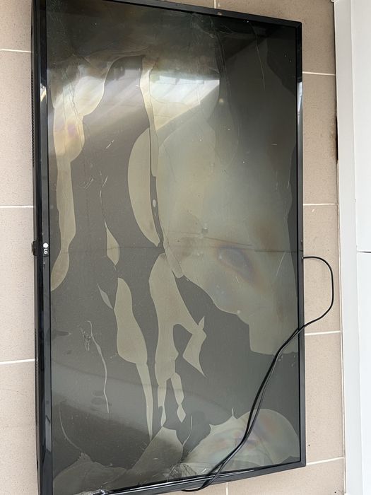 Телевизор LG 43LM5700PLA