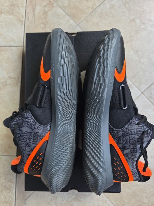 Under Armour  Flow FUTR X 4