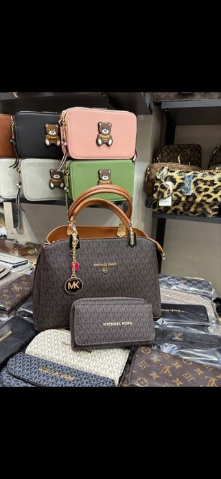 geanta firma,LV,MICHAEL kors,guess