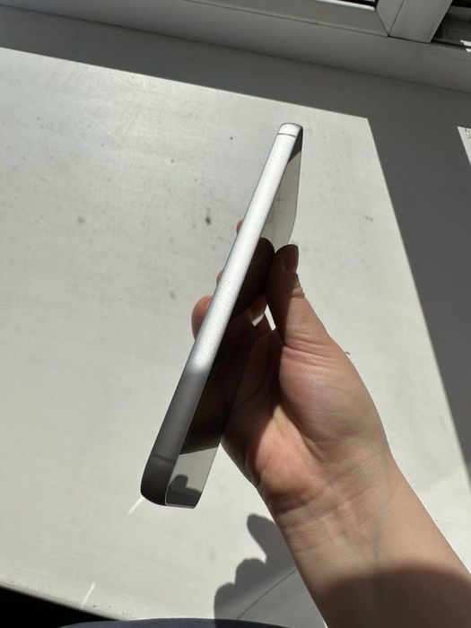 Продается Samsung S23 FE