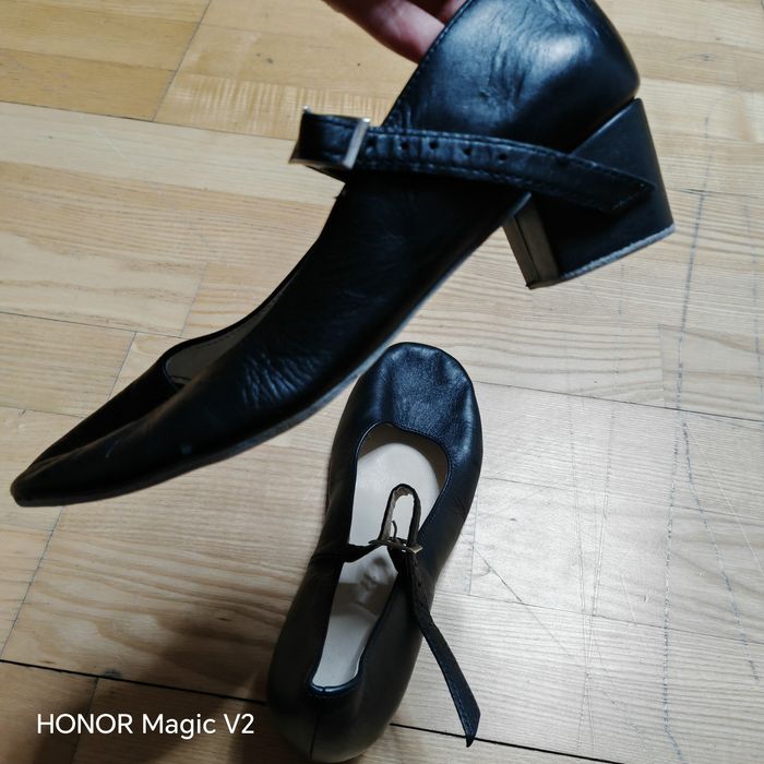 Продам новые туфли для танцев