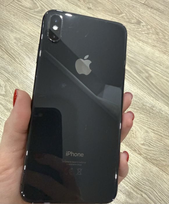 Продам айфон Xs Max 64 гб