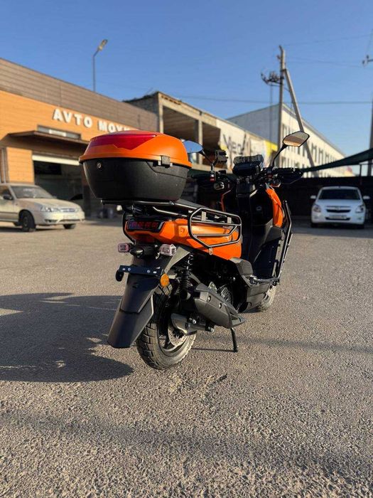 Skuter TANK 150CC — LED chiroq, 150cc