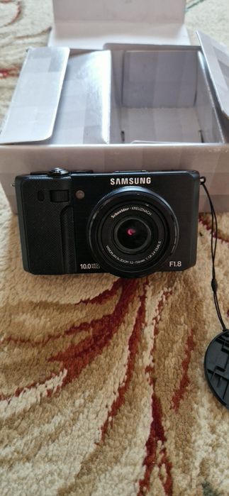 Фотоапарат сифравой Samsung  экран олед