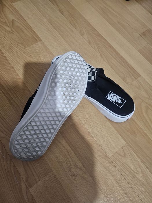 Продам кеды вансы оригинал