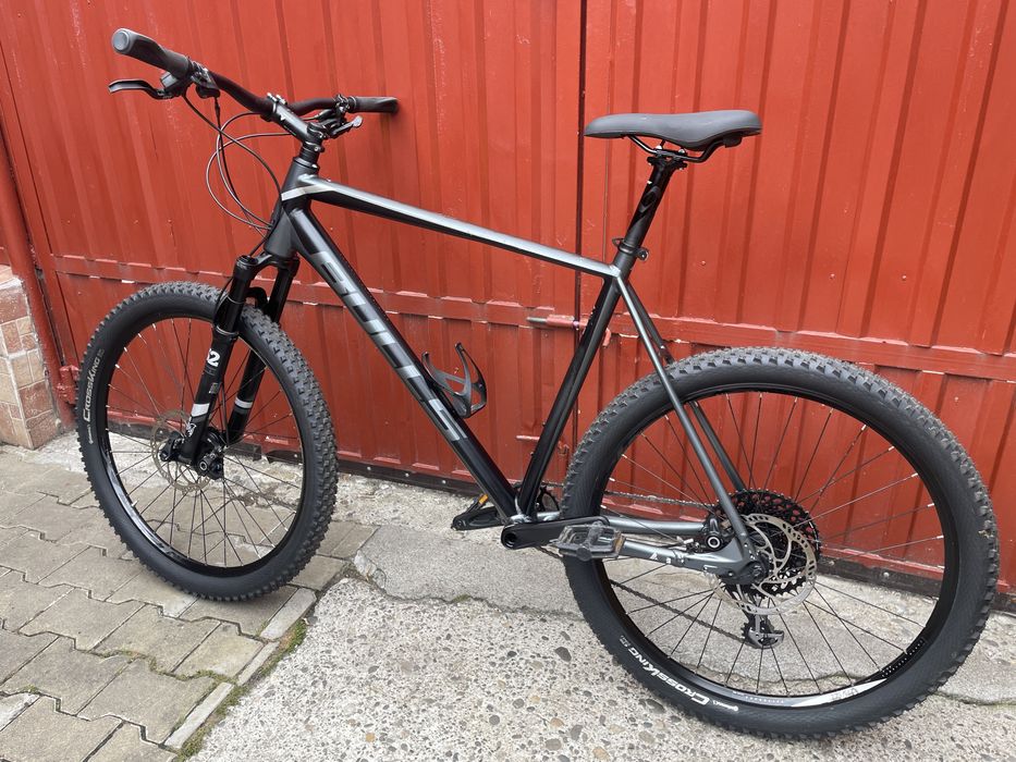 Bicicleta MTB  27,5-er 1x12 frane hidraulice Fox Air