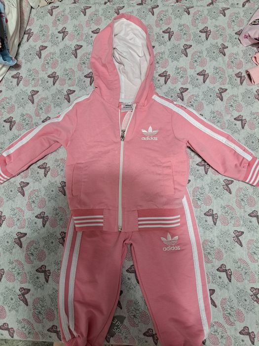 Trening adidas pentru fetițe