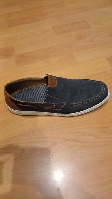 Продам ботинки мужские