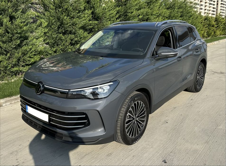 Tiguan Elegance IQ.LIGHT HD Matrix LED - Distronic - Masaj in Scaune Camere 360° – Area View  1.5 eTSI 150 Cp