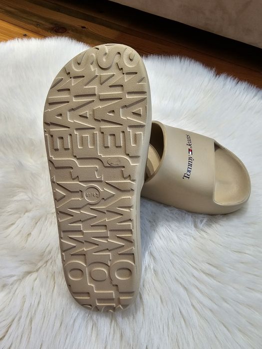 Papuci Tommy, 41