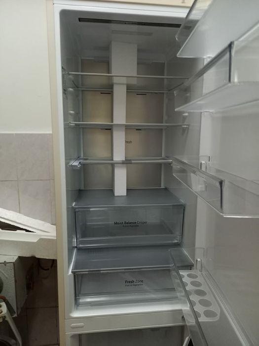 Продам холодильник LG