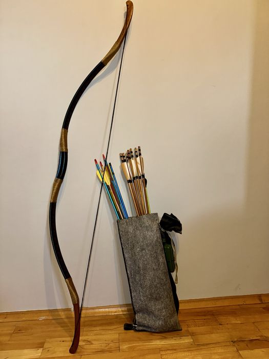 Лък традиционен със стрели