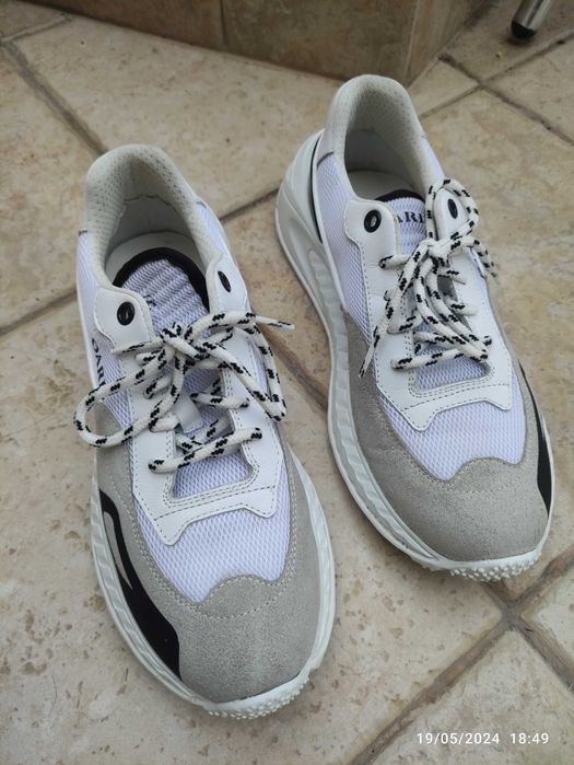 Сникърси  ест.кожа