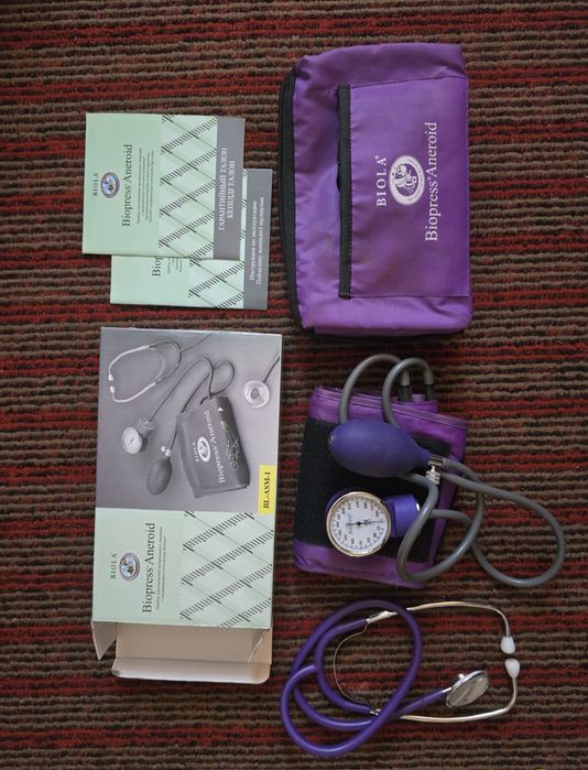 Продам тонометыры.