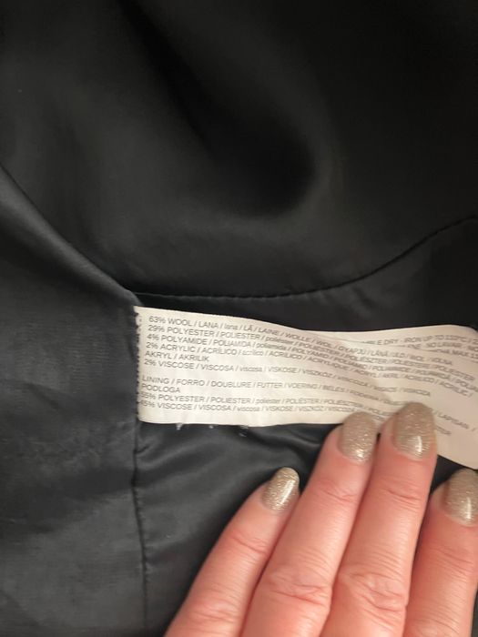 Черно късо палто Манго