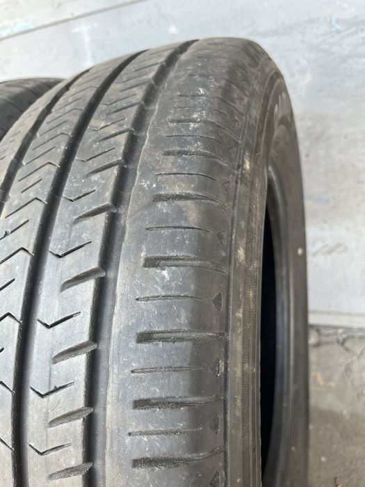 2 бр. гуми за бус 215/65/16C Hankook DOT 1019 6,2 mm