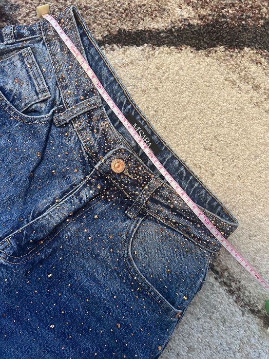 Широки дънки с камъчета