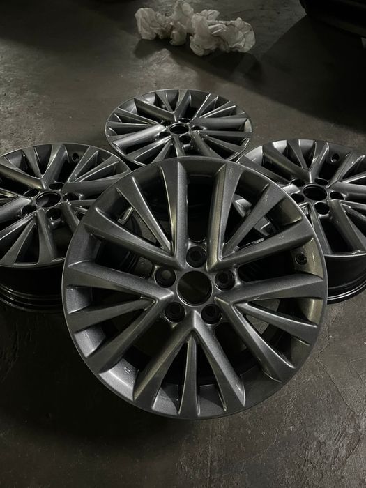 Диски Оригинал от Камри 55 графит