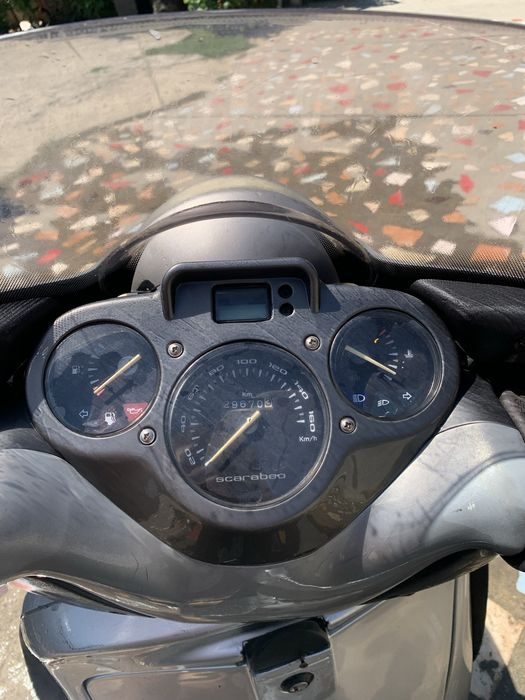 Vand scuter aprilia scarabeo 150cc