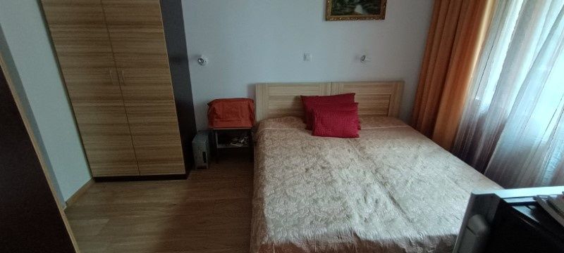 Продава се Двустаен апартамент в Бургас, Сарафово - 52 кв.м за 1404 €/кв.м - Снимка #6