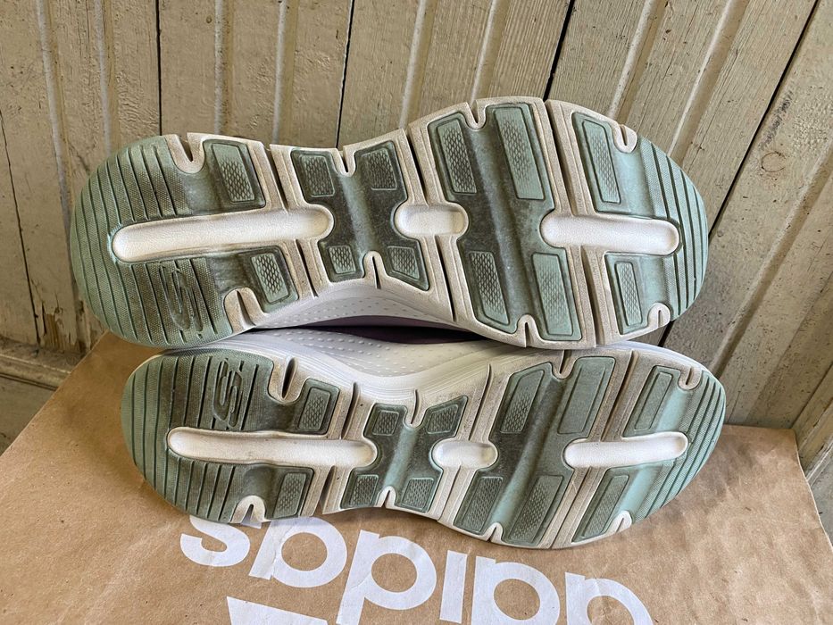 ''Skechers Arch Fit''оригинални маратонки 40 номер