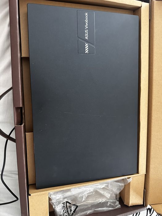 Laptop Asus VivoBook 15 NOU SSD 1TB