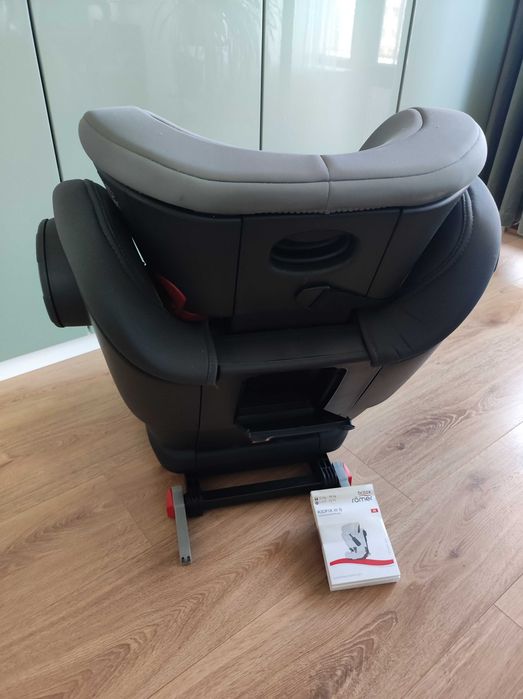Britax Römer Kidfix III S Детско Столче за Кола с ISOFIX