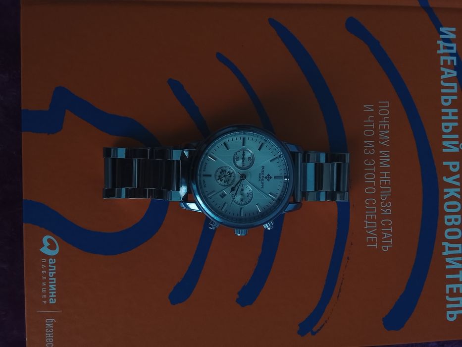 Часы продам новый, 2 дня назад подарили