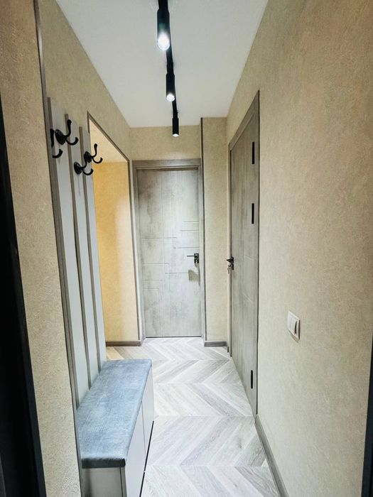 Центр! 1-ком в 2-комнатную с красивым ремонтом