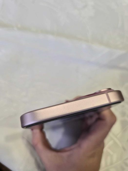 Iphone 15 Pink! Перфектно състояние!!!