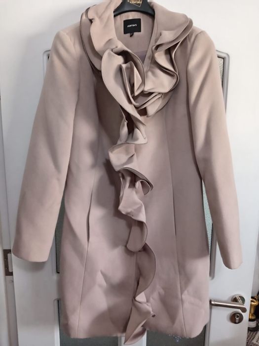 Palton damă KOTON, NEPURTAT, elegant, bej nude, cu volane