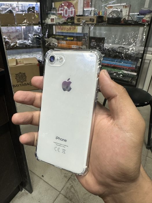 Iphone SE 2 / 64gb /touch id нету