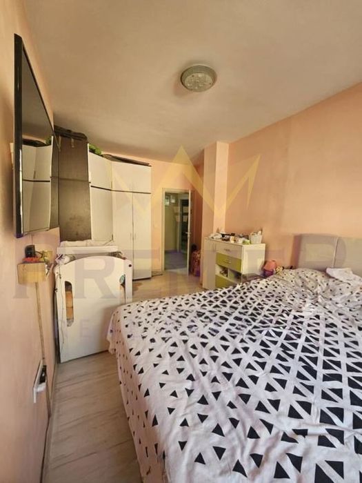 Продава се Тристаен апартамент в Бургас, Възраждане - 67 кв.м за 2836 €/кв.м - Снимка #2