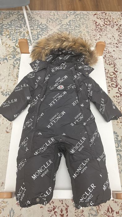 Прдам куртку MONCLER