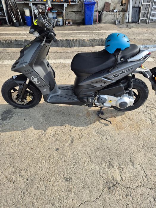 Скутер Piaggio 125 куб.