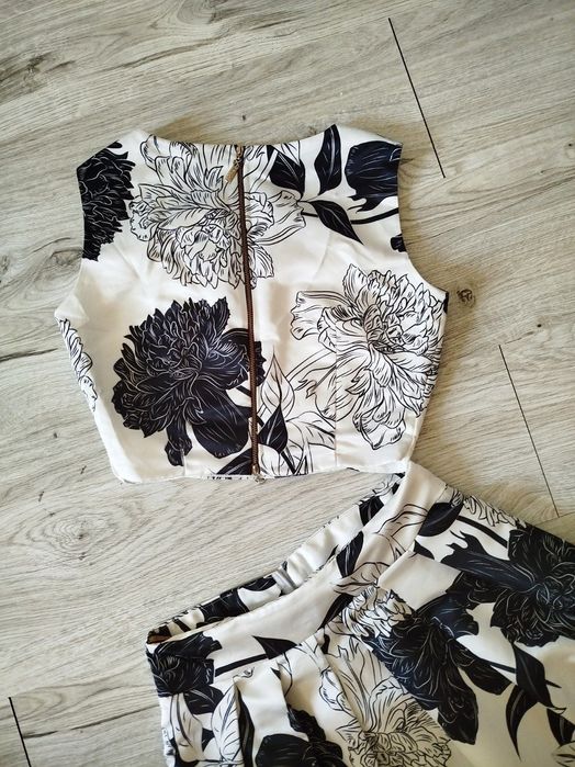 Турецкий костюм , кофточка сзади замок