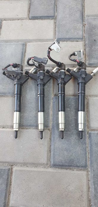 Injector set injectoare Denso Lexus is 220 motor 2.2 d-cat 177 cp 2007
