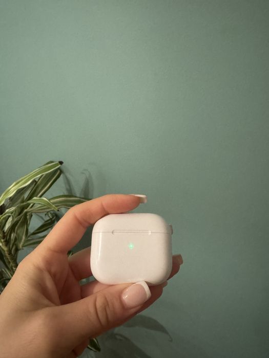 Airpods слушалки