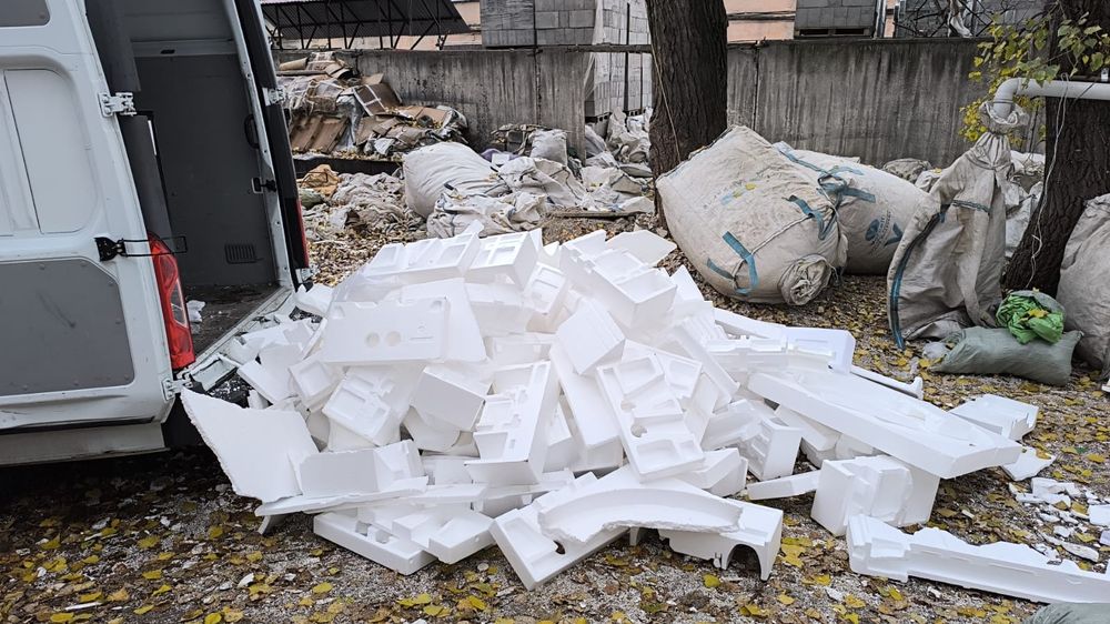 Отходы пенопласта