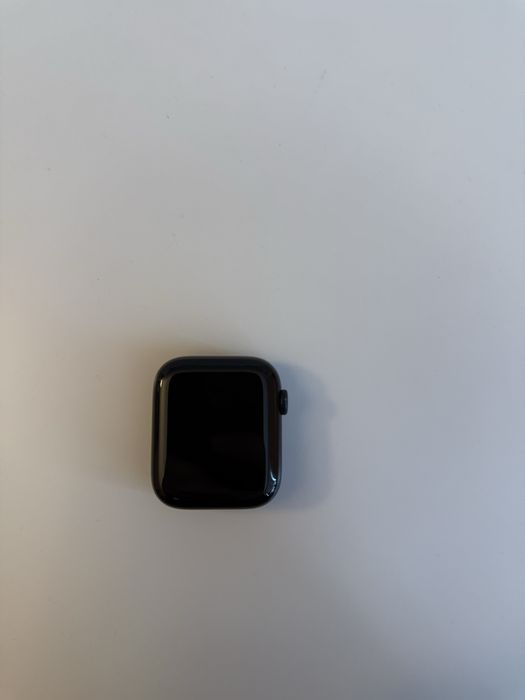 Apple Watch SE (Gen 2) 44mm Midnight Al Midnight SL GPS