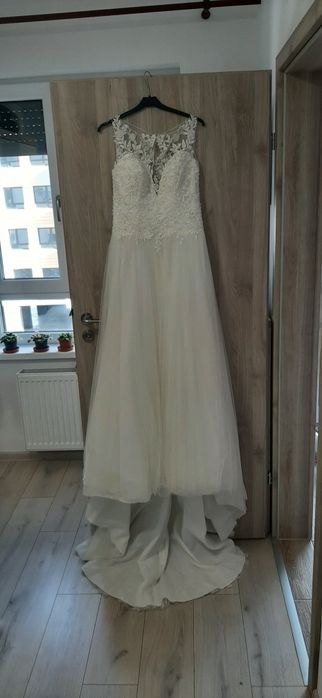 rochie mireasa demetrios