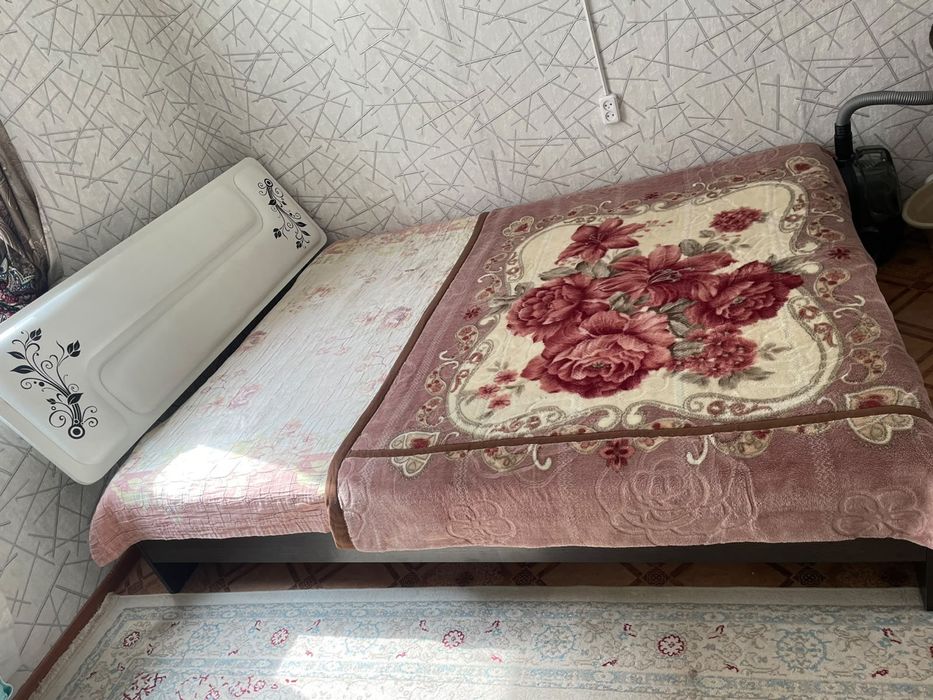 Двухспальный кровать