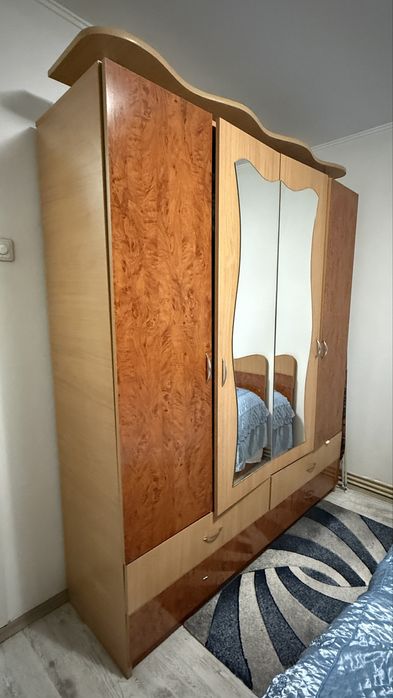 Vand set dormitor clasic