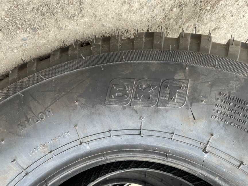 Anvelope noi 10.0/80-12 cu 10 pliuri marca BKT pentru presa