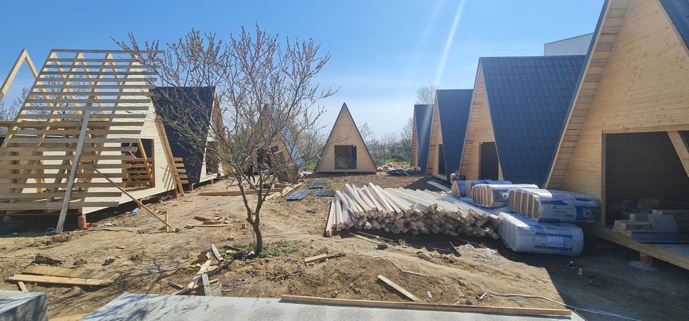 Case structura de lemn,acoperisuri,mansardari,independințe,extinderi.