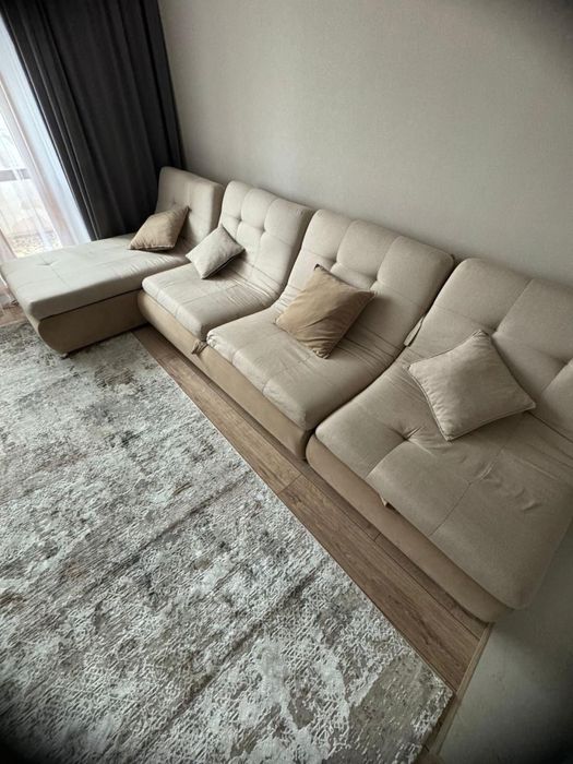 Продается диван в хорошем состоянии