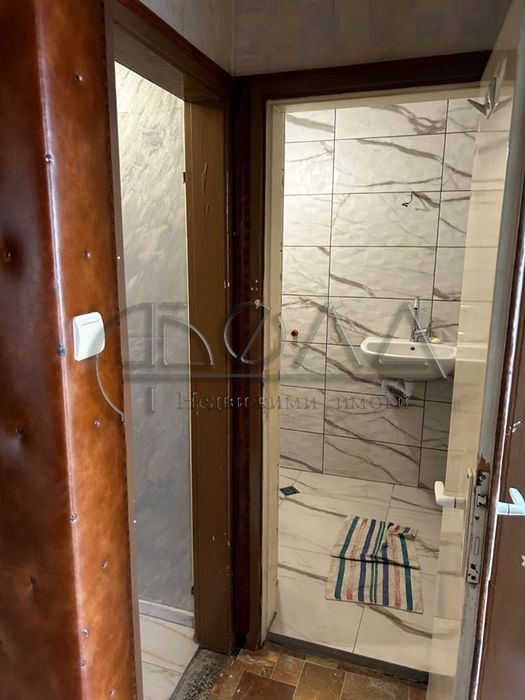 Продава се Двустаен апартамент в София, Надежда 4 - 73 кв.м за 2192 €/кв.м - Снимка #8