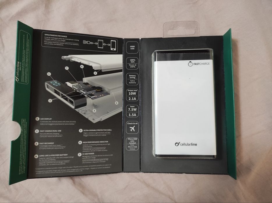 Външна тънка батерия Manta 6000 mAh