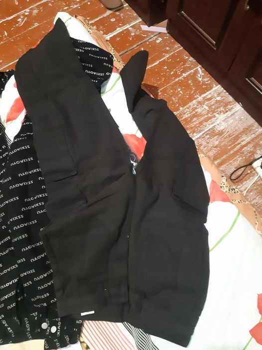 Продам джинсы новые