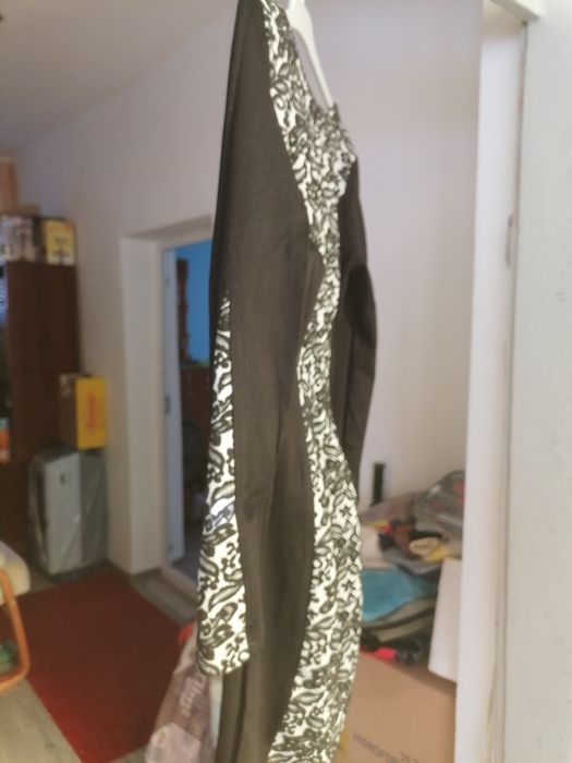 Rochie cu mâneci lungi